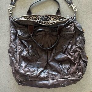 Tylie Malibu Brown Leather Messenger Bag